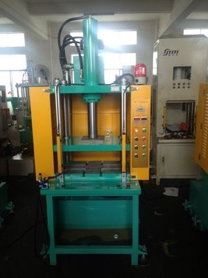 快速四柱液壓機、快速液壓切邊機、壓鑄件沖邊機產品相冊 | 鑫臺銘機械設備【南京】